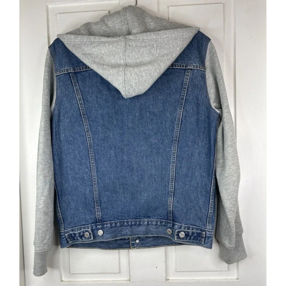 Levis pre owned